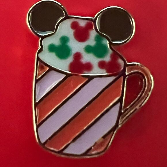 Disney x BaubleBar Christmas Set of 3 Stud Earrings - Picture 3 of 7